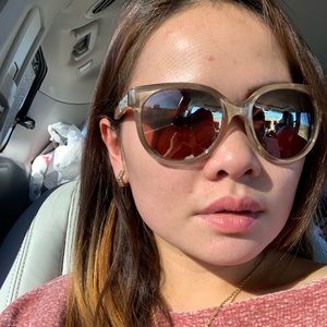 Meet your Posher, Jade